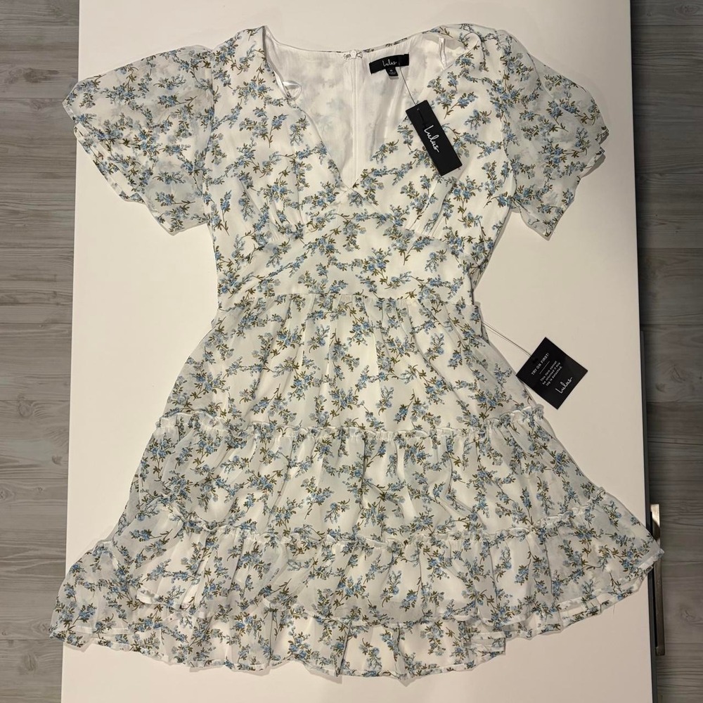 Lulu's Floral Mini dress